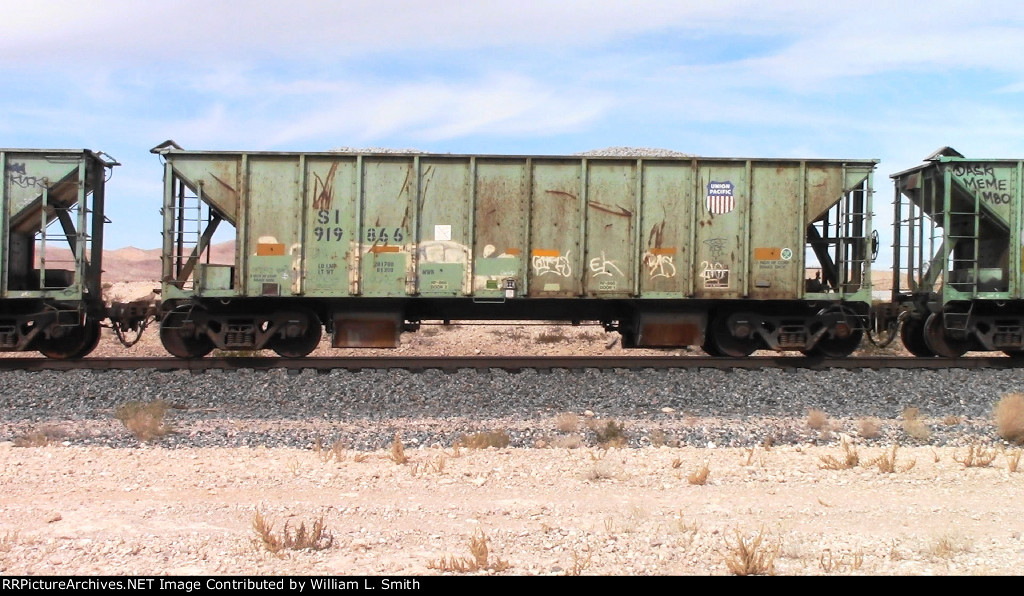 WB Unit Loaded Ballast Hooper Frt @ Erie NV -22